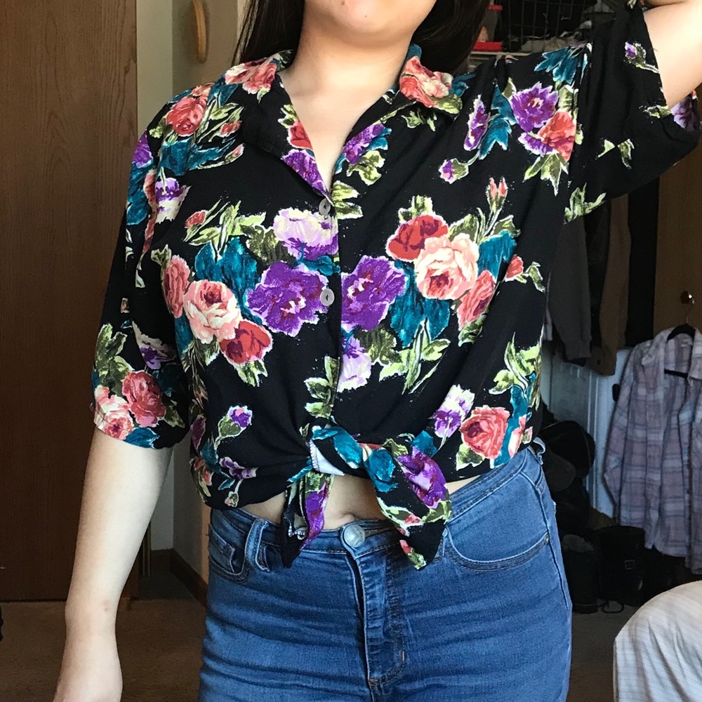 Vintage - Floral Button Up